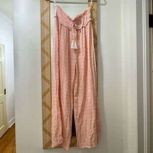 Chic Pink Checkered Pants with Tassels